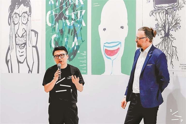 “深圳-波兹南友城30周年双城海报联展”开幕