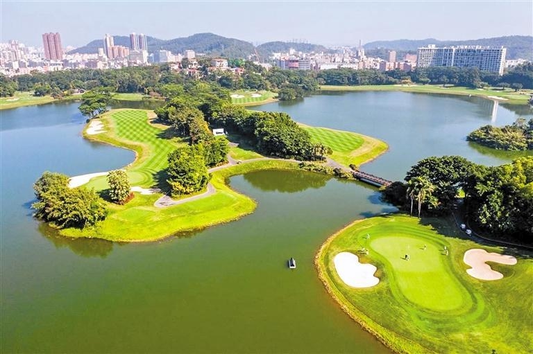 第29届沃尔沃中国公开赛5月2日深圳挥杆