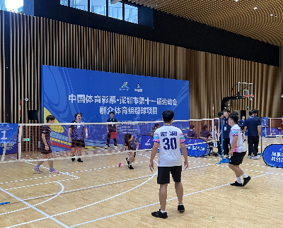 市第十一届运动会群众体育组毽球项目:老中青少四代人一“毽”开赛 市第十一届运动会群众体育组毽球项目:老中青少四代人一“毽”开赛