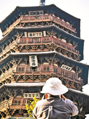 学者姜剑波开讲“晋见中国” 山西古建展现东方绝伦之美 学者姜剑波开讲“晋见中国” 山西古建展现东方绝伦之美