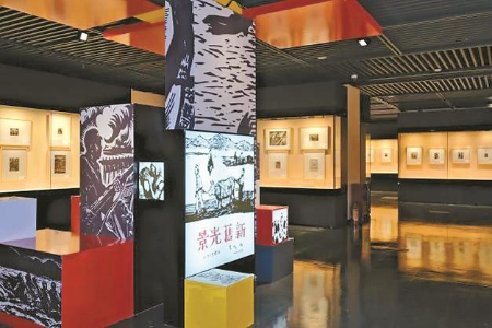 艺术家以刀为笔传递爱国情怀 艺术家以刀为笔传递爱国情怀