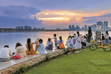 走,到深圳海边撒欢儿去 走,到深圳海边撒欢儿去