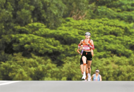 全运会首个跨境马拉松完赛 全运会首个跨境马拉松完赛
